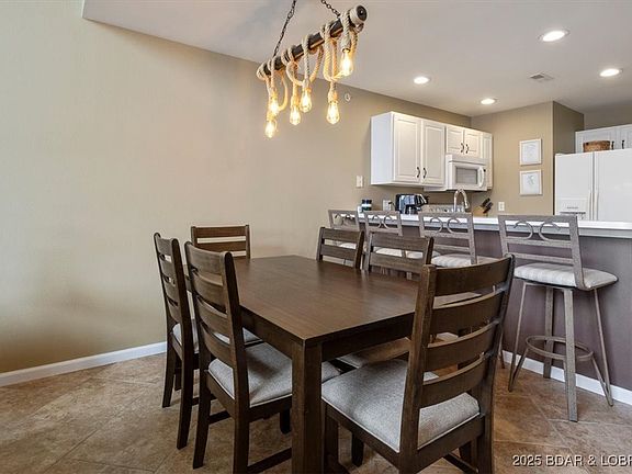 5th image of 538 Clearwater Dr #4C