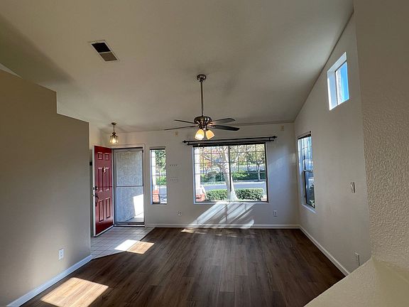 4th image of 4767 Canyon Hills Dr