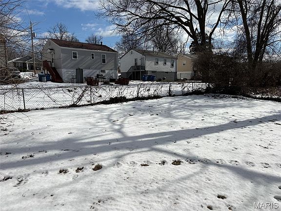 3rd image of 6042 Hancock Ave