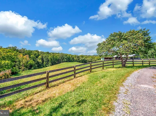 1306 Hawkins Ln, King George, VA 22485