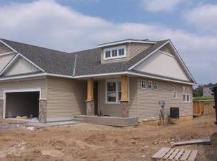 4909 Twins Ct, Eagan, MN 55123