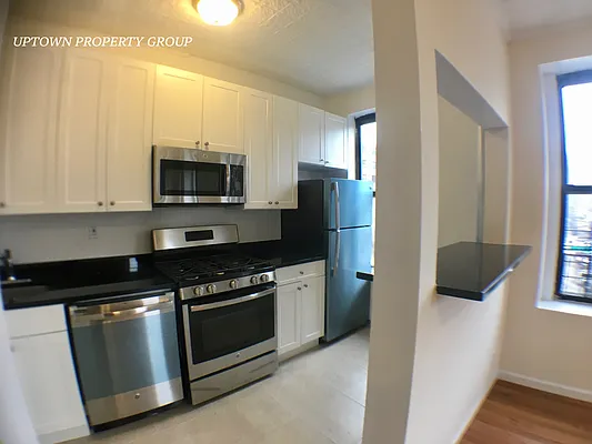 Rented by Bond New York | media 17