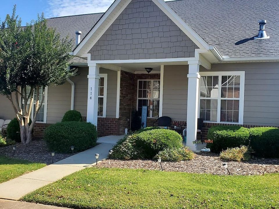 1st image of 114 Henrys Glen Dr