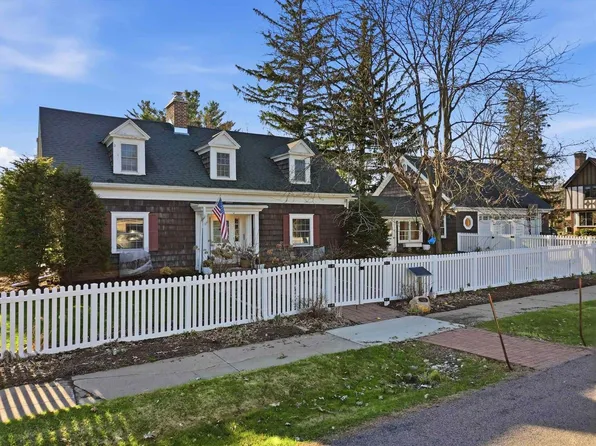 512 Hardacre Ave, Marshfield, WI 54449