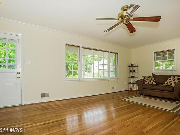 5th image of 4808 Eades St