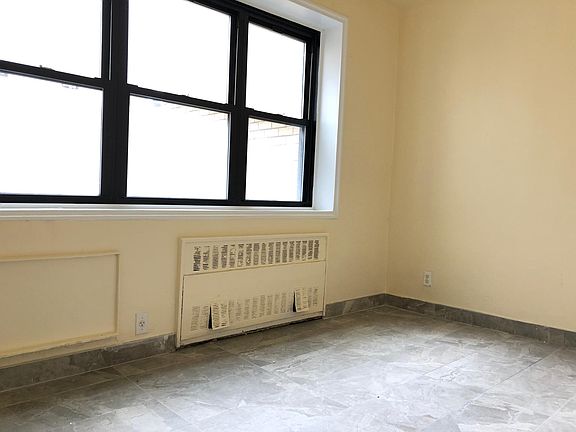 5th image of 1100 Warburton Ave APT L6