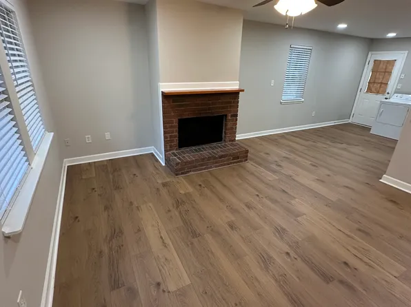 152 Alden Ct, Athens, GA 30605