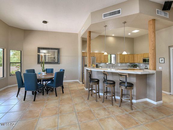 4th image of 3668 N Robert Daru Dr