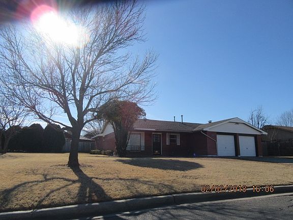 2nd image of 6202 NW Cheyenne Ave