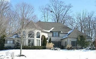 1st image of 5040 Canterbury Dr