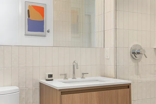 Rented by Charney Real Estate LLC | media 10