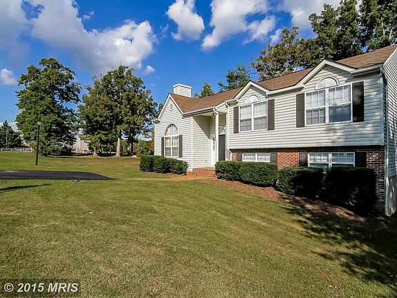 3rd image of 7101 Pullen Dr