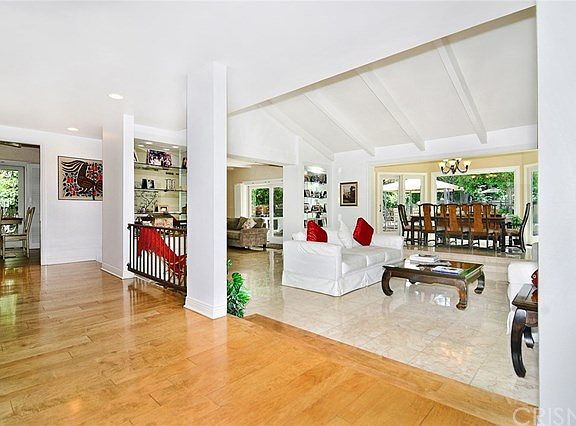 4th image of 4241 Ellenita Ave