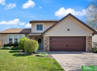 15218 Bemis St, Omaha, NE 68154
