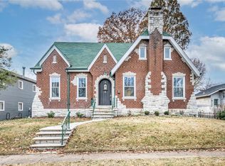 19 Midpark Ln, Saint Louis, MO 63124