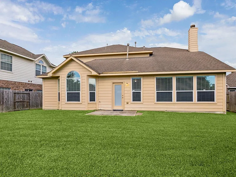 3122 Schumann Oaks Dr — Photo 31