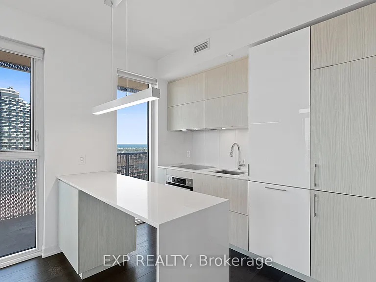 20 Richardson St #2710 — Photo 5