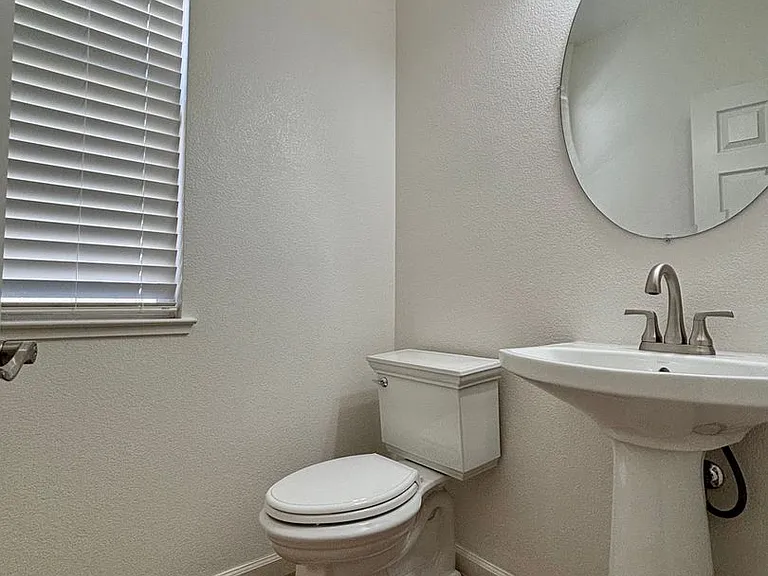 5560 McFarlan Ranch Dr — Photo 7