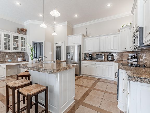 3rd image of 5115 Stepping Stone Dr
