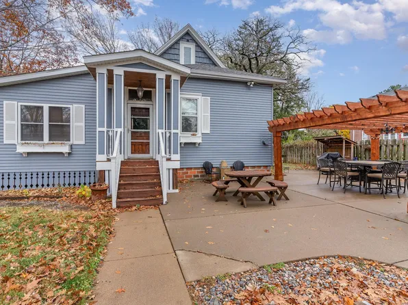 1100 Oak St, Red Wing, MN 55066