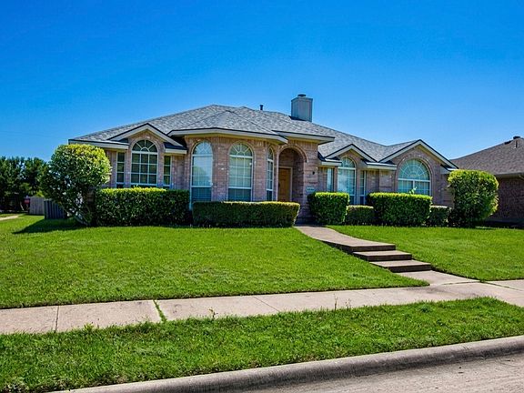 3rd image of 3722 Arbordale Ln