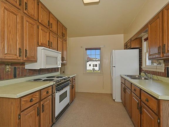 5th image of 3019 N 21st St