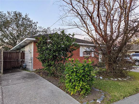 3rd image of 2808 Corinne Dr