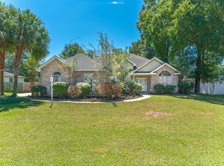 4628 Scarlet Dr E, Crestview, FL 32539