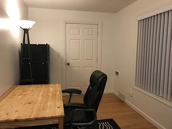 4th image of 12211 Greenwood Ave N #203