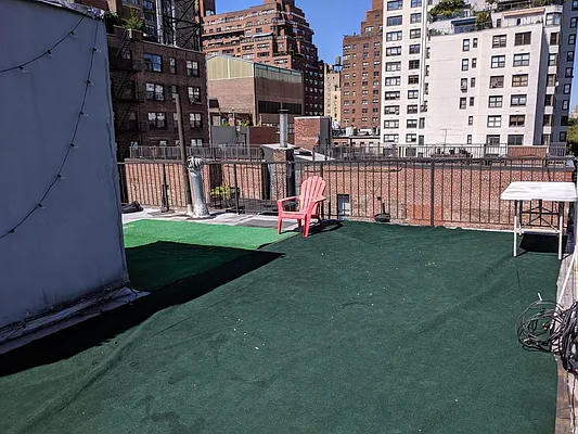 Rented by Sky Management | media 27