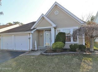23 Lakeland Dr, Barnegat, NJ 08005