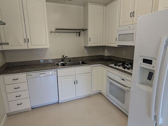 5th image of 409 Dolores St #2