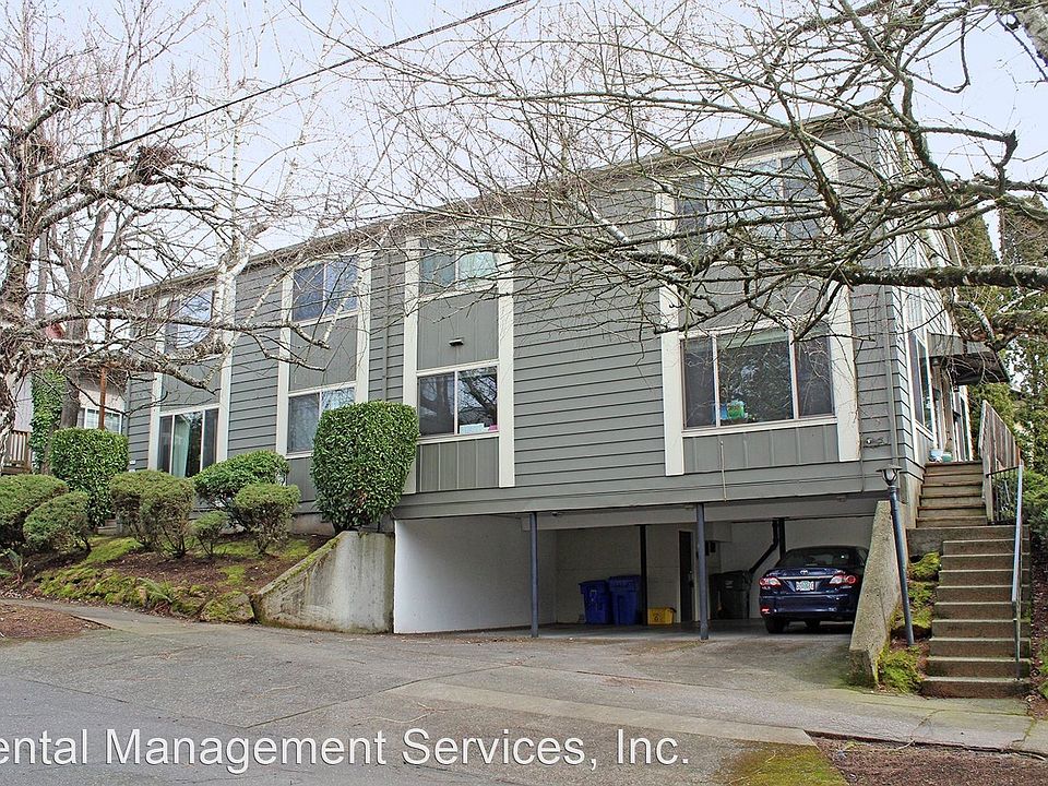 1st image of 2907 SE Pine St #10493151