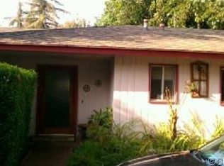 1251 E Calaveras St, Altadena, CA 91001
