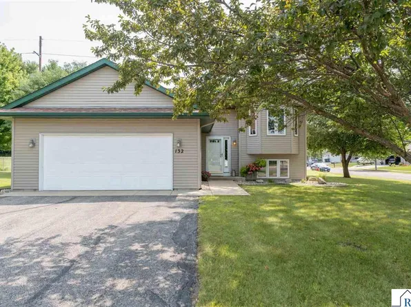 132 Tattler Ln, Mankato, MN 56001