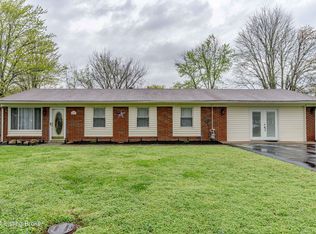 4703 Francell Ct, Louisville, KY 40272