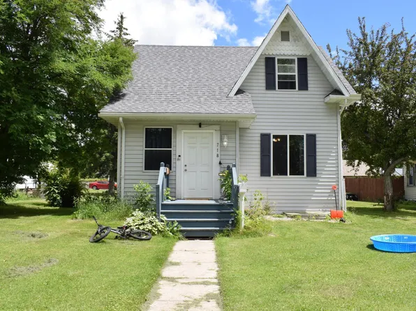 718 Duluth Ave N, Thief River Falls, MN 56701