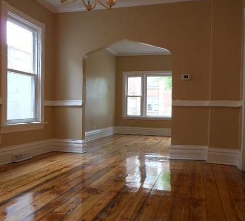 4th image of 4593 N Elston Ave
