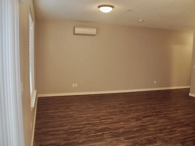 60 N 41st Pl — Photo 7
