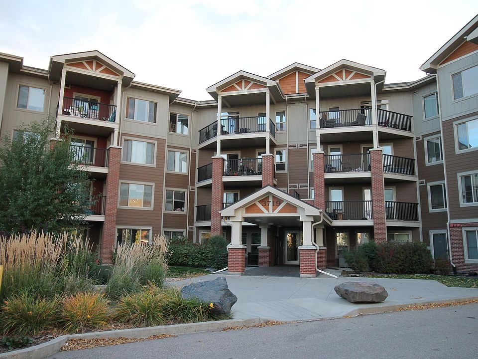 1st image of 3719 Whitelaw Ln NW #105