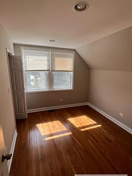 3627 W Oakdale Ave #2F — Photo 3