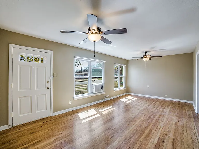 123 Mink Dr — Photo 9