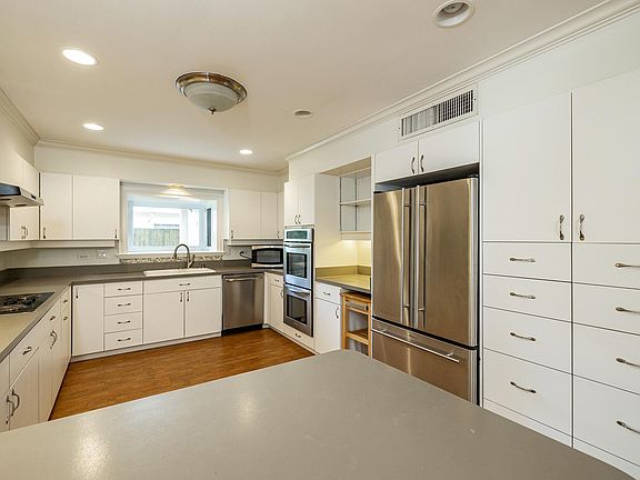 4th image of 3106 S Omar Ave