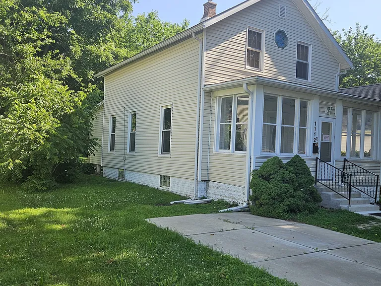 1112 E Cleveland Ave — Photo 3