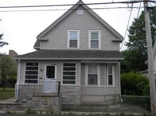 81 Clinton St, Brockton, MA 02302