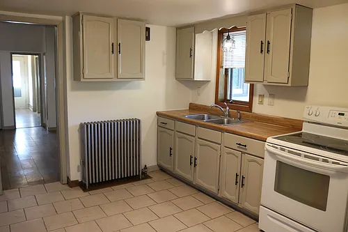 408 Hill St #410 Photo 1