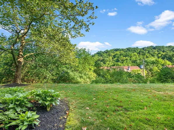 74 View Terrace Dr Suite 4, Southgate, KY 41071