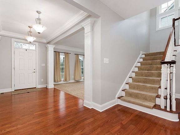 2nd image of 4830 Stonebridge Dr