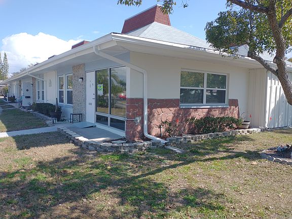 2nd image of 4329 Tahitian Gardens Cir APT D