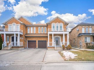 15 Starhill Cres, Brampton, ON L6R 2P9